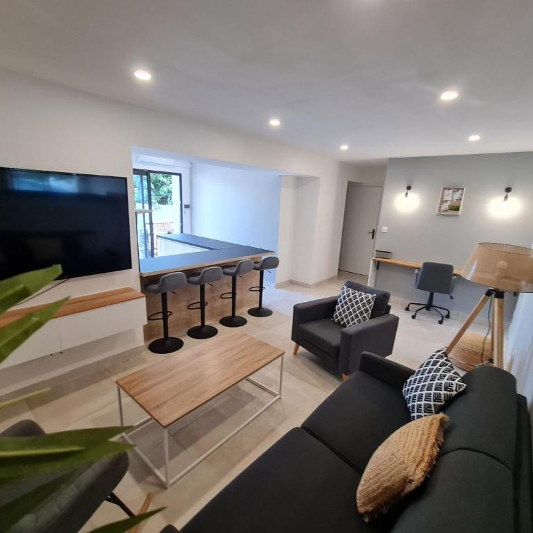 Séjournez à 3 min des remparts confort et accessibilité - Appartamento con 2 Camere da Letto - 4