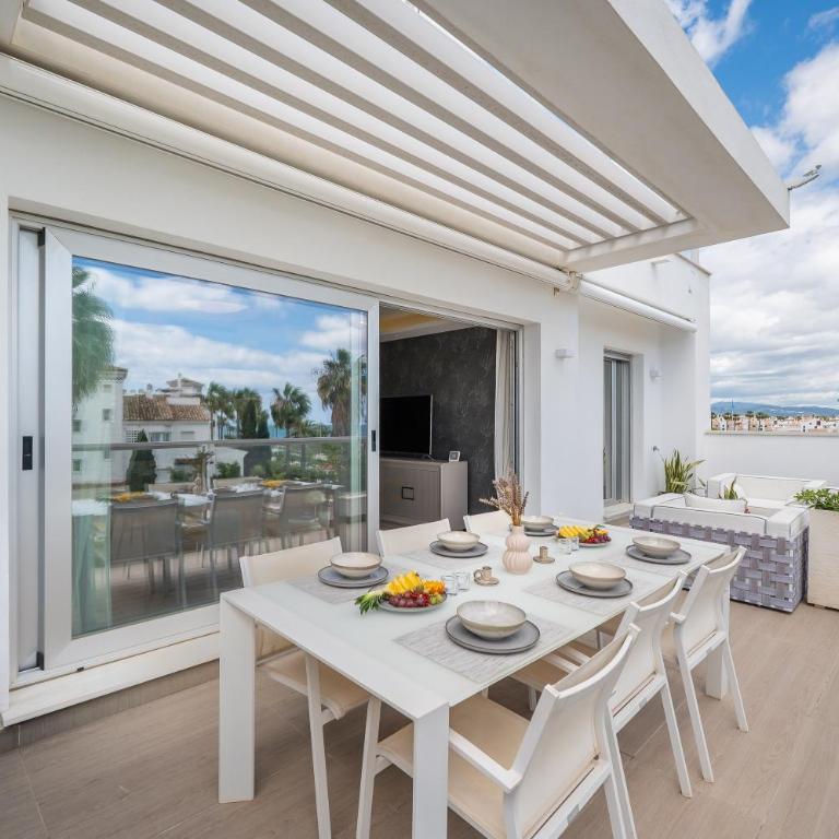 Newly Built 3 BDRM Lavish Penthouse Next to Beach - Apartamento de 3 dormitorios con vistas al mar - 19