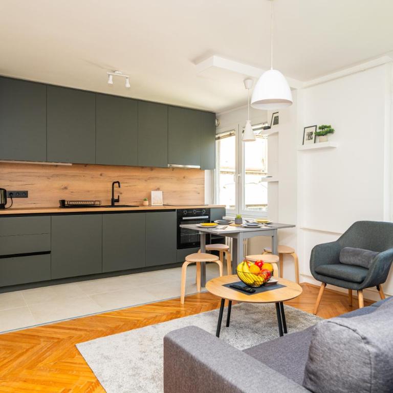Modern 1 BDR with Balcony - One-Bedroom Apartment - 4