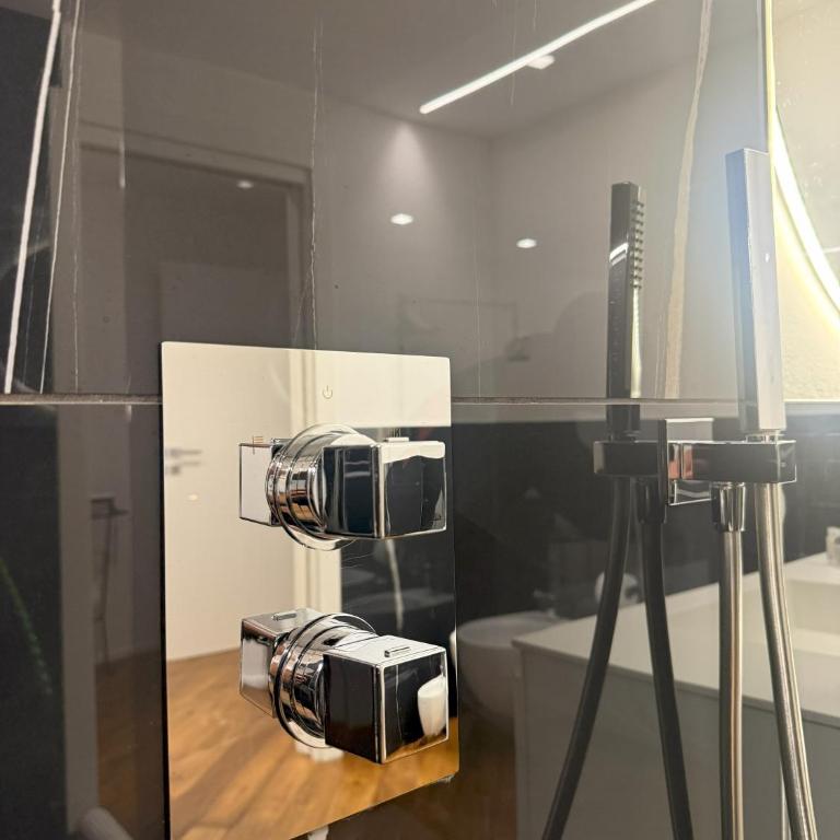 East West Room - Camera Matrimoniale con Bagno Privato - 14