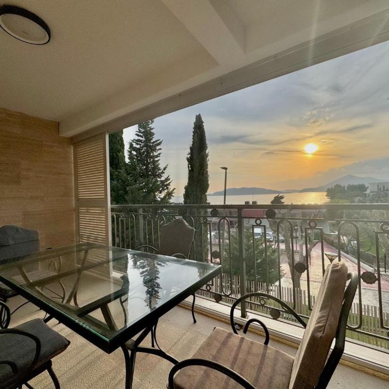 Luxury Apartments Przno - Apartman sa 2 Spavaće Sobe, Balkonom i Pogledom na More - 13