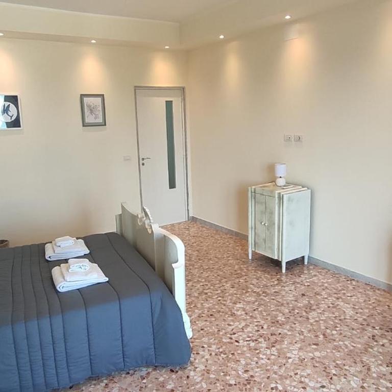 Blu House - Three-Bedroom Apartment - 31