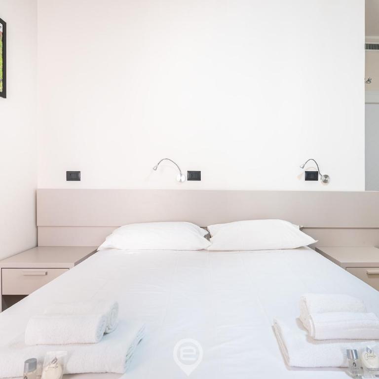 Estay Piazza Repubblica - Camera Matrimoniale con Bagno Privato - 9