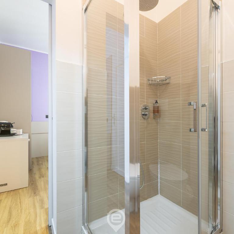 Estay Piazza Repubblica - Camera Matrimoniale con Bagno Privato - 4
