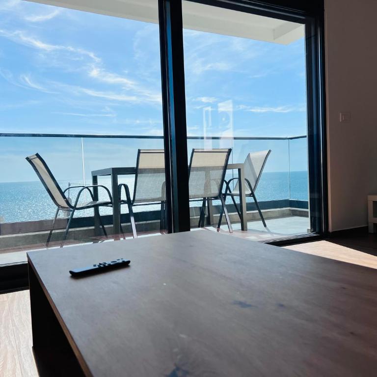 Swiss DELUXE Appartement - Two-Bedroom Apartment - 16