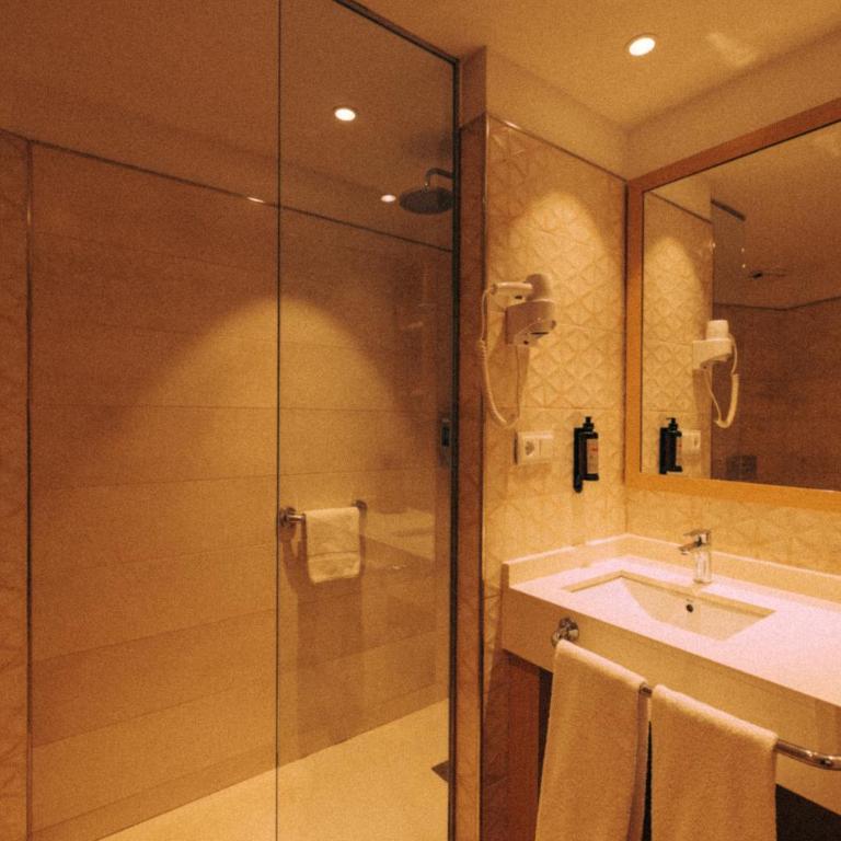 Marina Resort Benidorm - The Original Benidorm Vibe - Habitación Doble Premium - 4