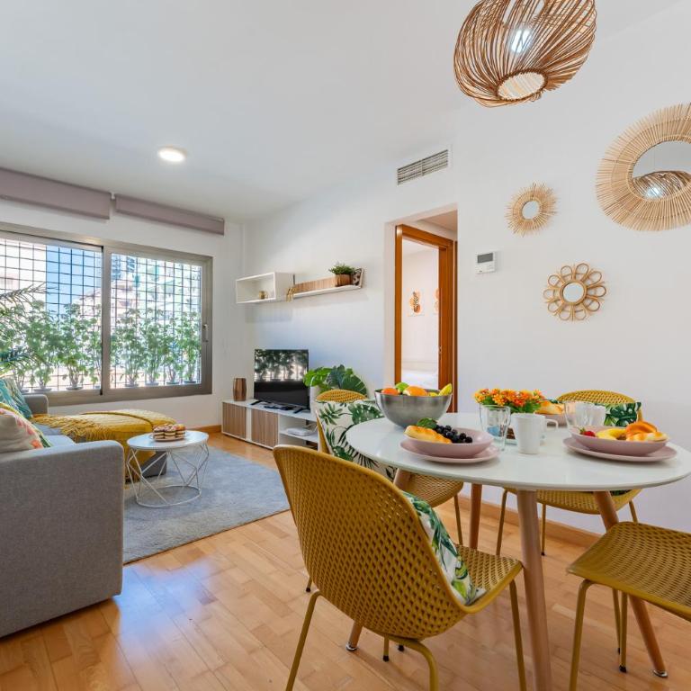 CT 378 - Faro's Malaga Citycenter - Cityapartment for 4 with parking - Two-Bedroom Apartment - 1