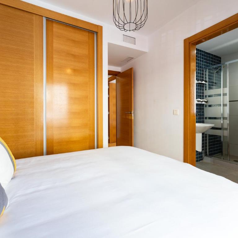 CT 378 - Faro's Malaga Citycenter - Cityapartment for 4 with parking - Two-Bedroom Apartment - 11