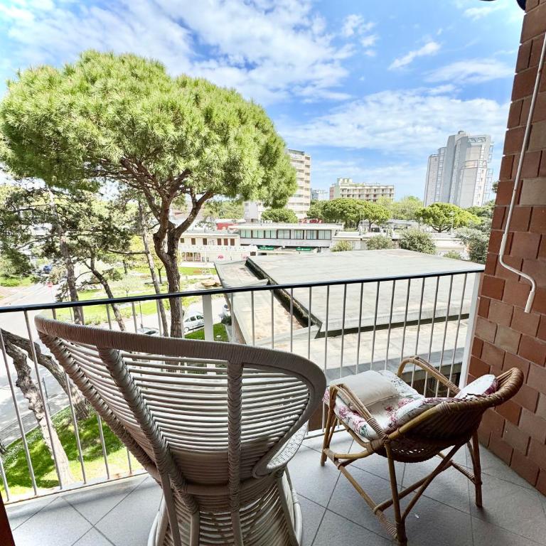 Piazza del Sole Apartment- 1 minute walk from the beach- free park - One-Bedroom Apartment with View - 10