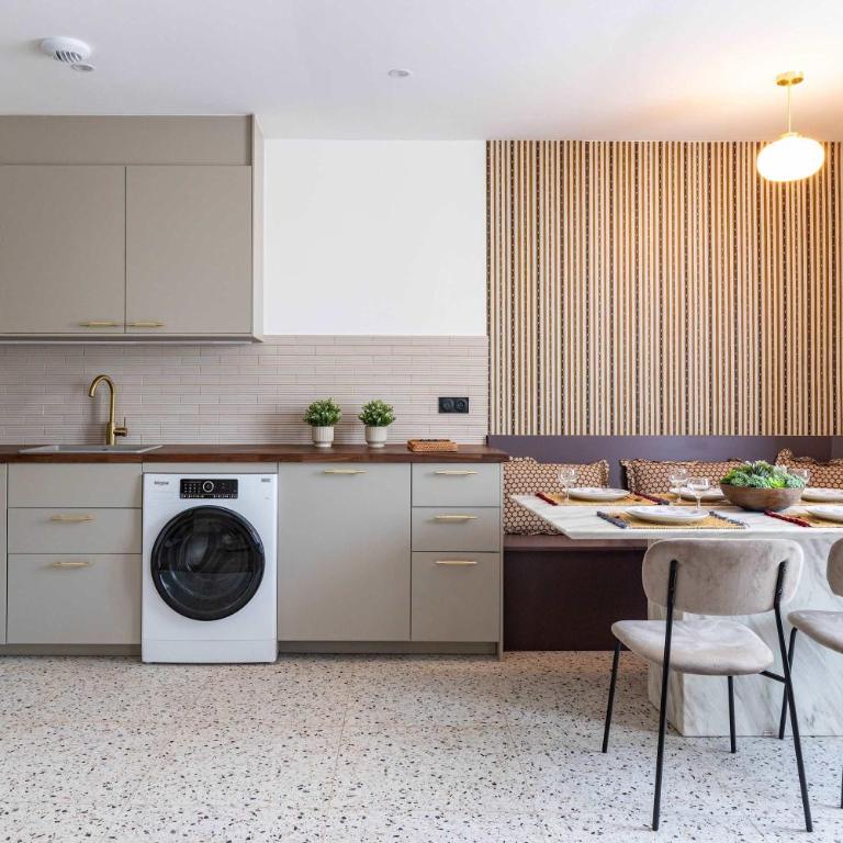 New- 8 pers devant le parc de la villette - Appartement - 11