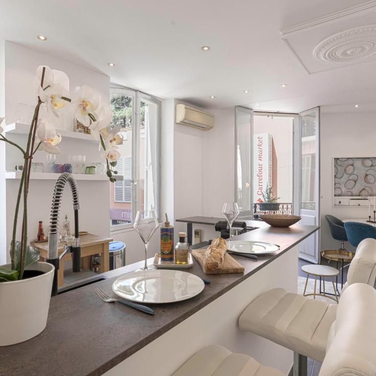 " White Meynadier " CityCenter - CONGRES - Terrasse - Clim - Wifi - Apartamento de 1 dormitorio - 8