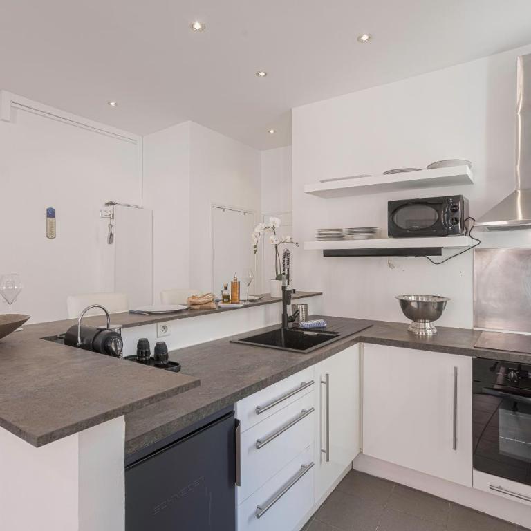 " White Meynadier " CityCenter - CONGRES - Terrasse - Clim - Wifi - Apartamento de 1 dormitorio - 23
