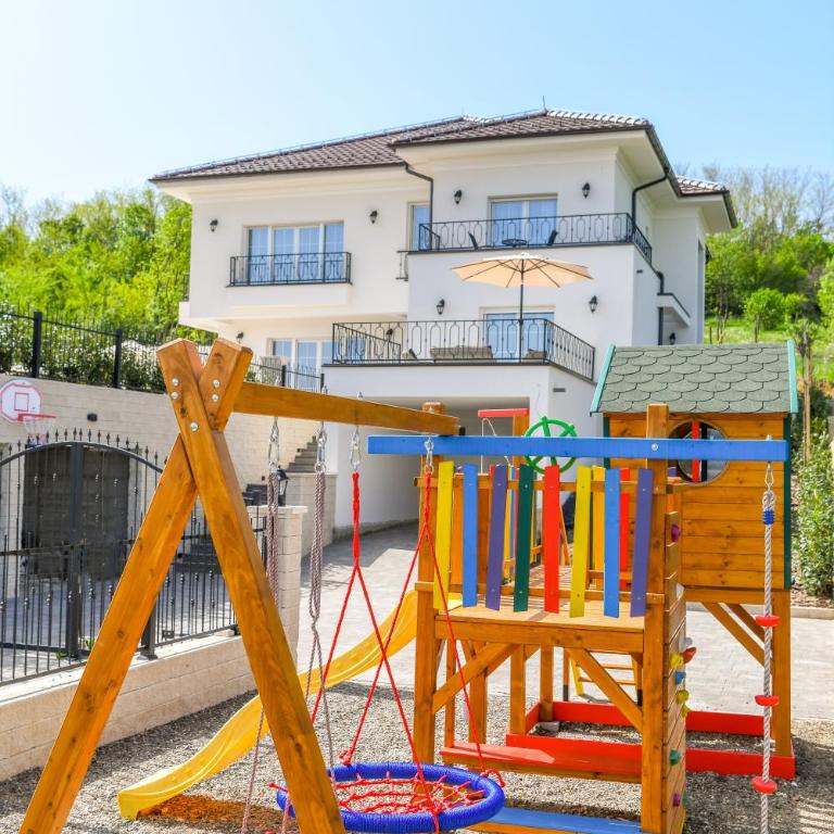Vila sa bazenom Vrnjačka Idila - Studio sa Terasom - 9