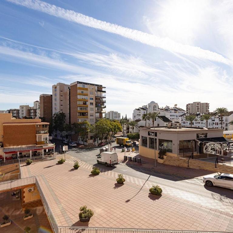 019 Stylish 3 Bed Ibensa Square Apt, near Beach & Bars - Apartamento de 3 dormitorios - 28