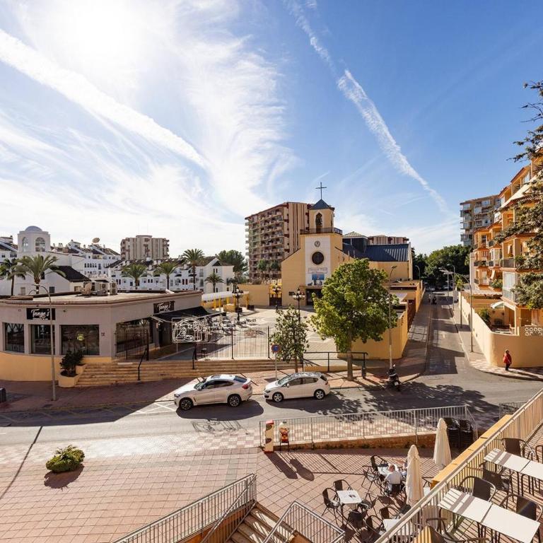 019 Stylish 3 Bed Ibensa Square Apt, near Beach & Bars - Apartamento de 3 dormitorios - 29