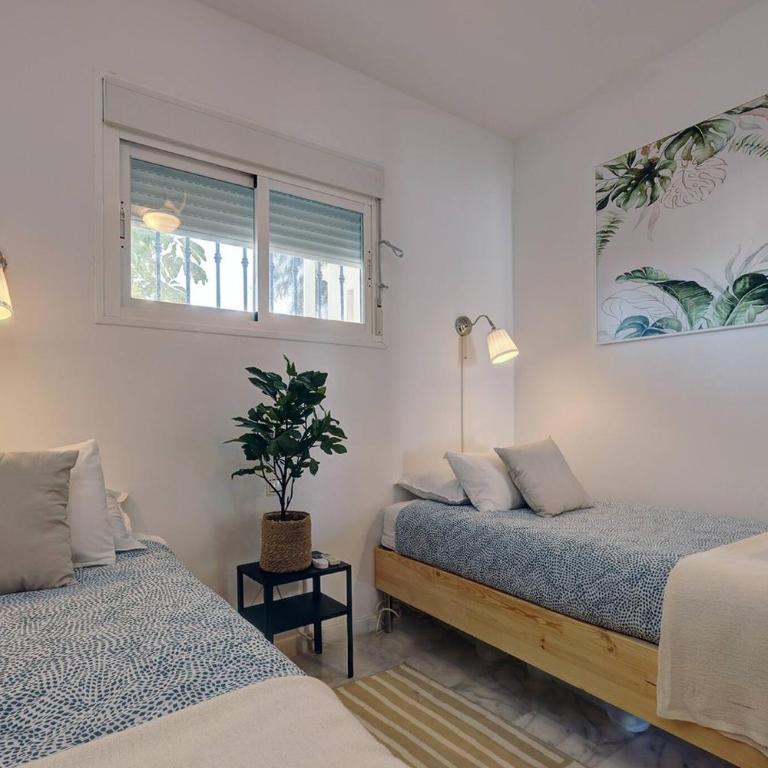 105 Welcoming Andalusian Style 2 Bed Apartment With Views of Miraflores Golf - Apartamento de 2 dormitorios - 31