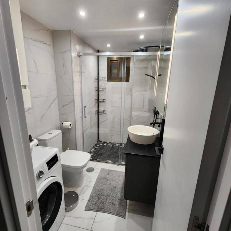 082 - Stunning Sea Views Beachfront Apartment - Apartamento de 1 dormitorio - 31