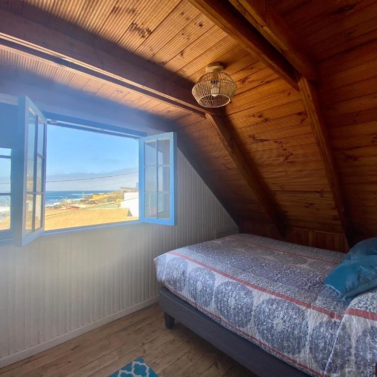 Hostal Casa La Puntilla - Habitación Doble Deluxe con vistas laterales al mar - 1