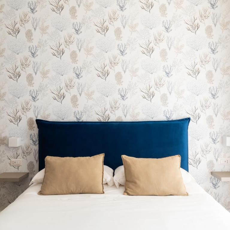 YourHome - Blue Marina Rooms - Camera Matrimoniale Standard - 9