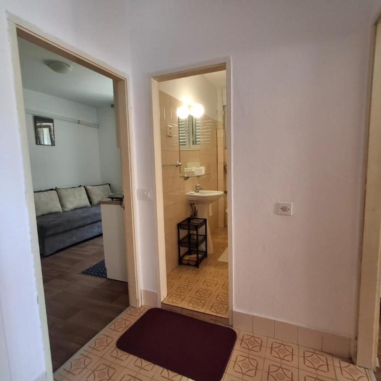 Sveti Stefan Family Apartments - Klasičan Apartman - 3