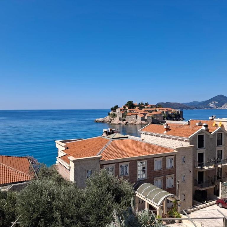 Sveti Stefan Family Apartments - Apartman sa 2 Spavaće Sobe, Terasom i Pogledom na More - 6