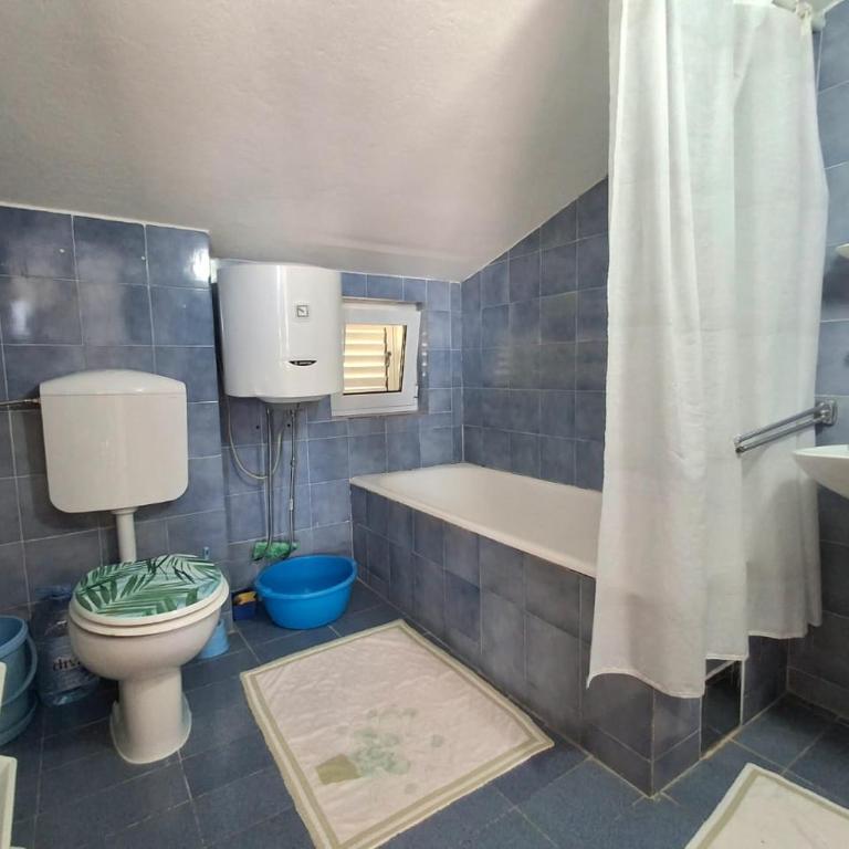 Sveti Stefan Family Apartments - Apartman sa 2 Spavaće Sobe, Terasom i Pogledom na More - 28