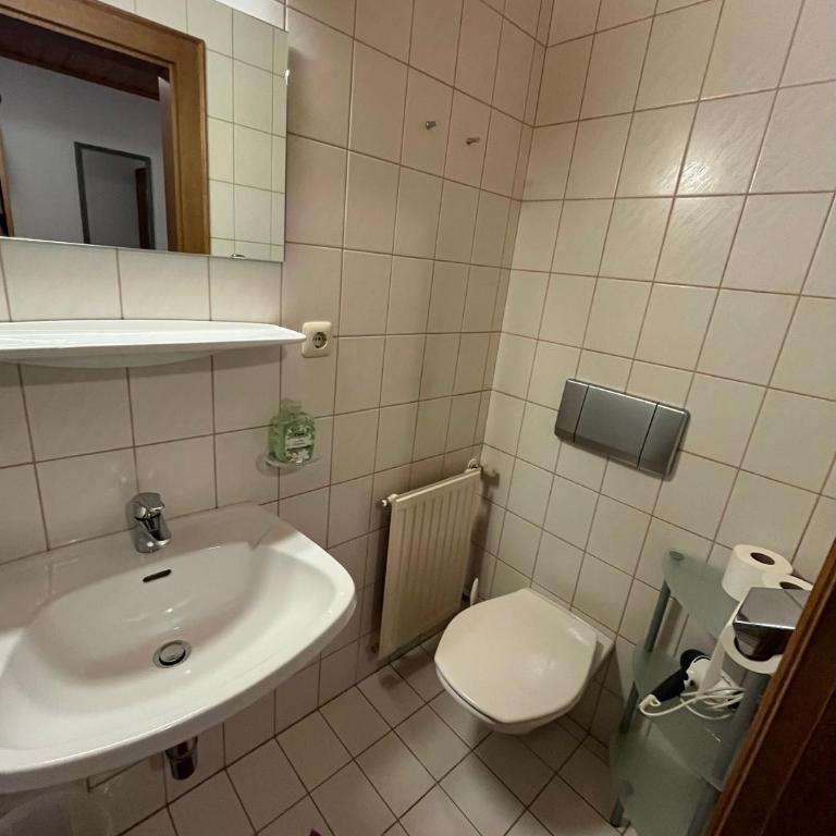 Forsthof Taxenbach - Doppelzimmer mit Gartenblick - 2