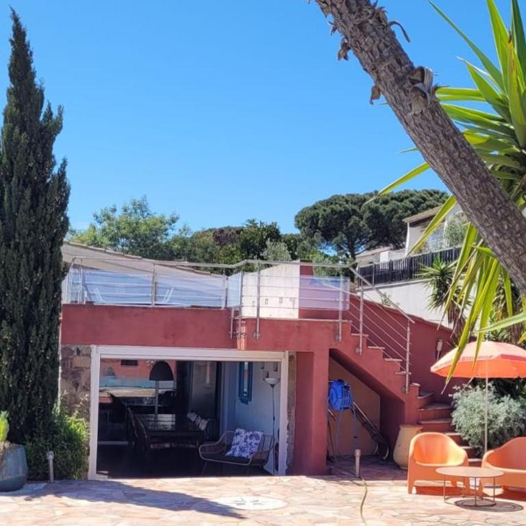 Villa Palm' Issambres 6 personnes, clim, avec piscine, jardin et parking privés - Villa 3 Chambres - 8