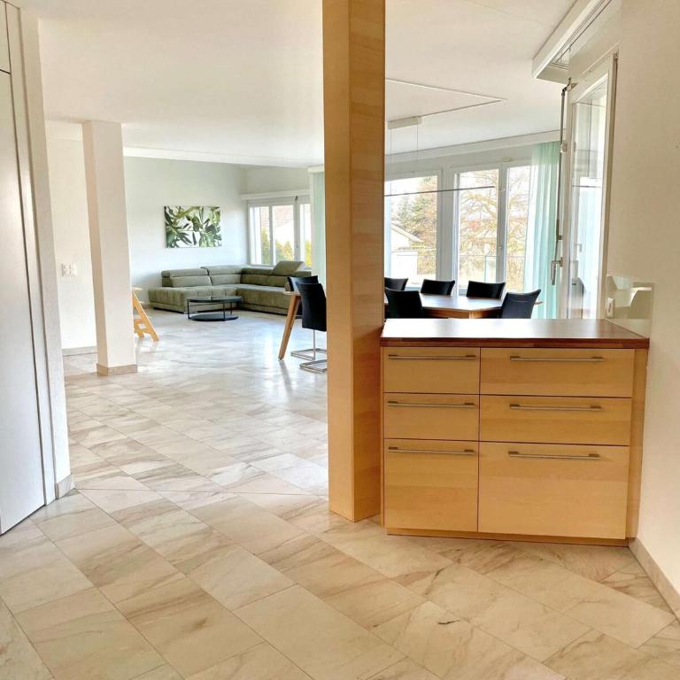 Spacious house with partial lake view - Haus mit 5 Schlafzimmern - 19