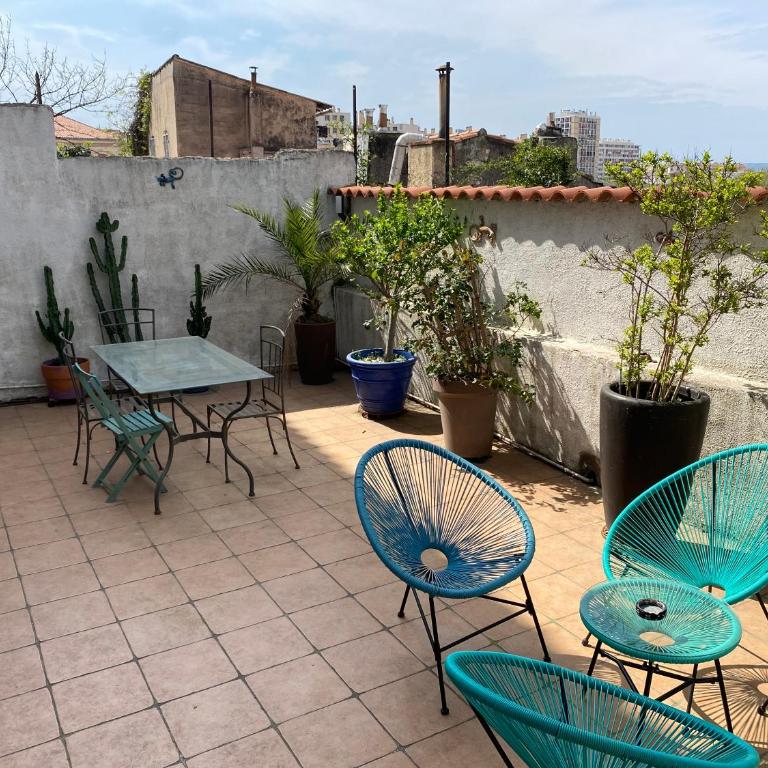 Maison, 2chambres, gde terrasse, prox SNCF, friche et Vieux Port - Two-Bedroom House - 2