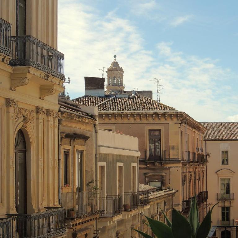 Palace Apartments Central Catania - Monolocale con Balcone - 17