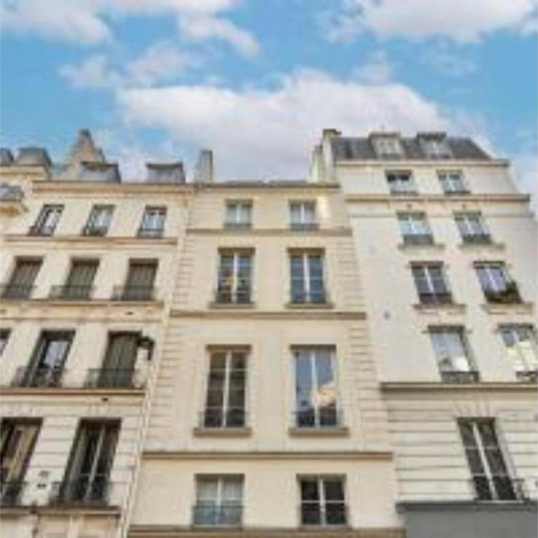 Apartment Le Marais place des Vosges by Studio prestige - Two-Bedroom Apartment - 9