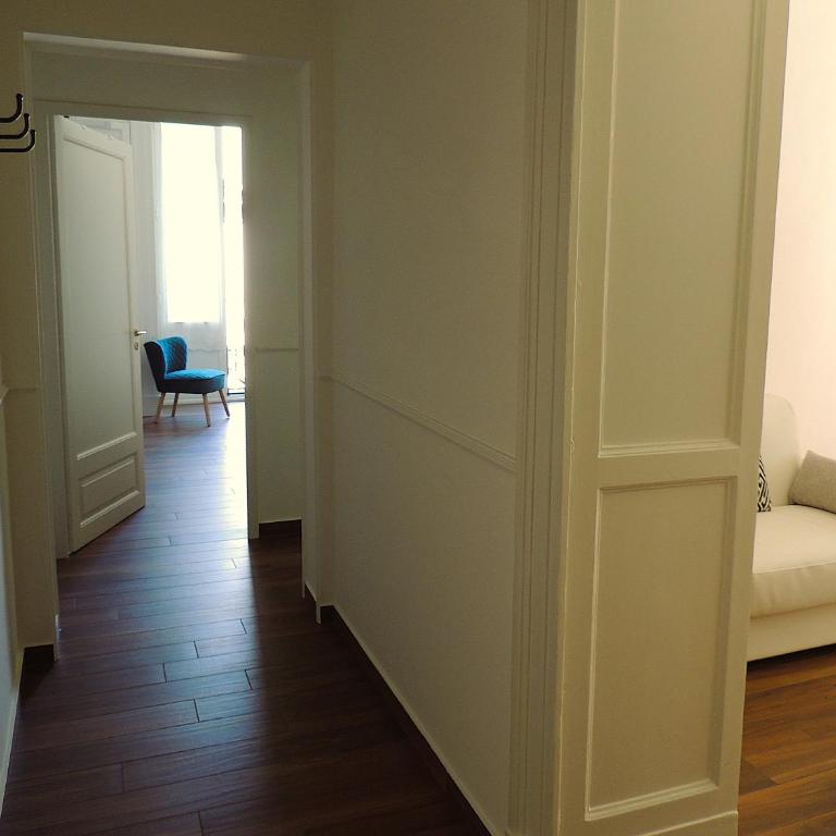 Palace Apartments Central Catania - Appartamento Deluxe con 2 Camere da Letto e Balcone - 37