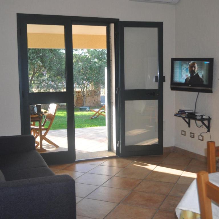 Villette Via Carbonia - Casa con 2 Camere da Letto - 4