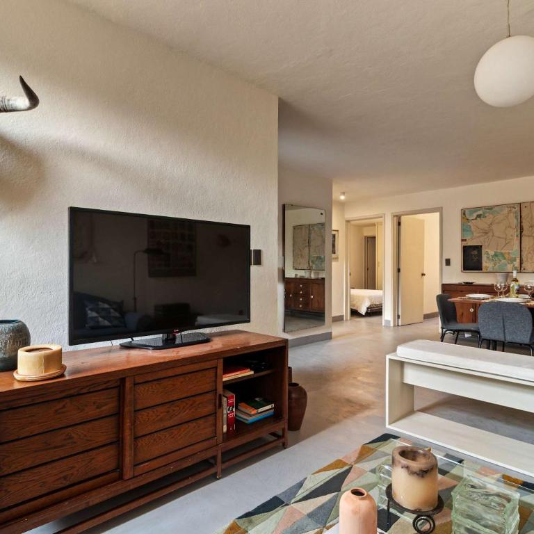 Quiet and Cozy Home with Great Location - Vacation Home - 8