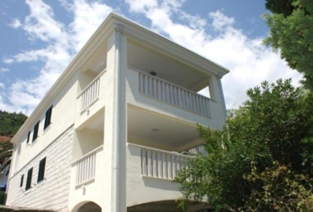 Villa Lara Budva - Superior Apartman - 1