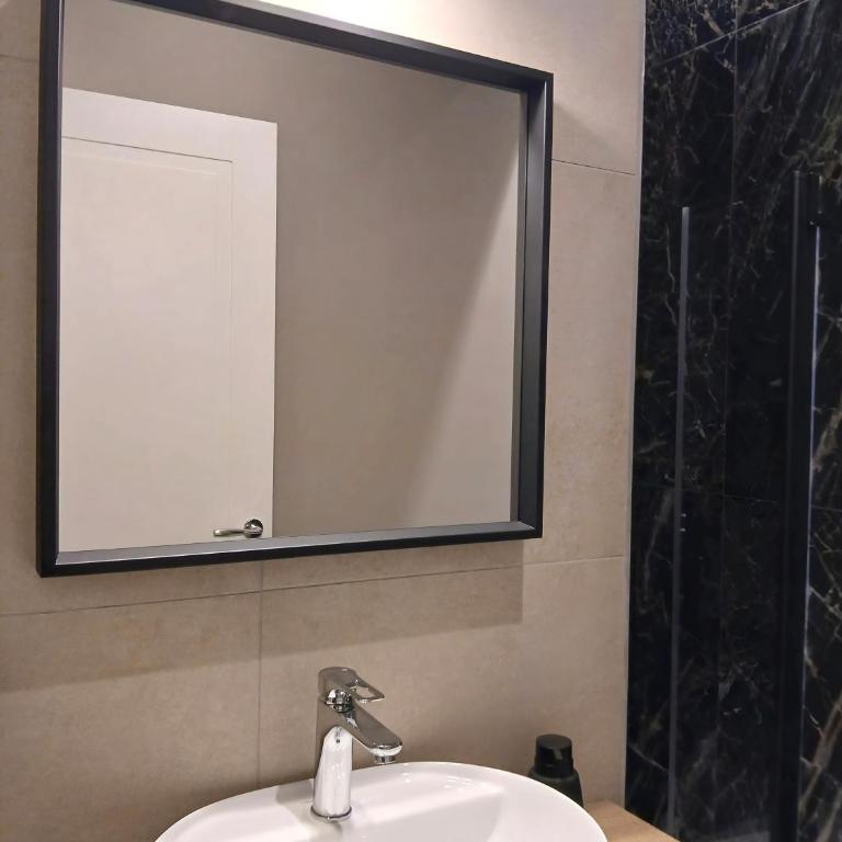 Central View 2 - One-Bedroom Apartment - 19