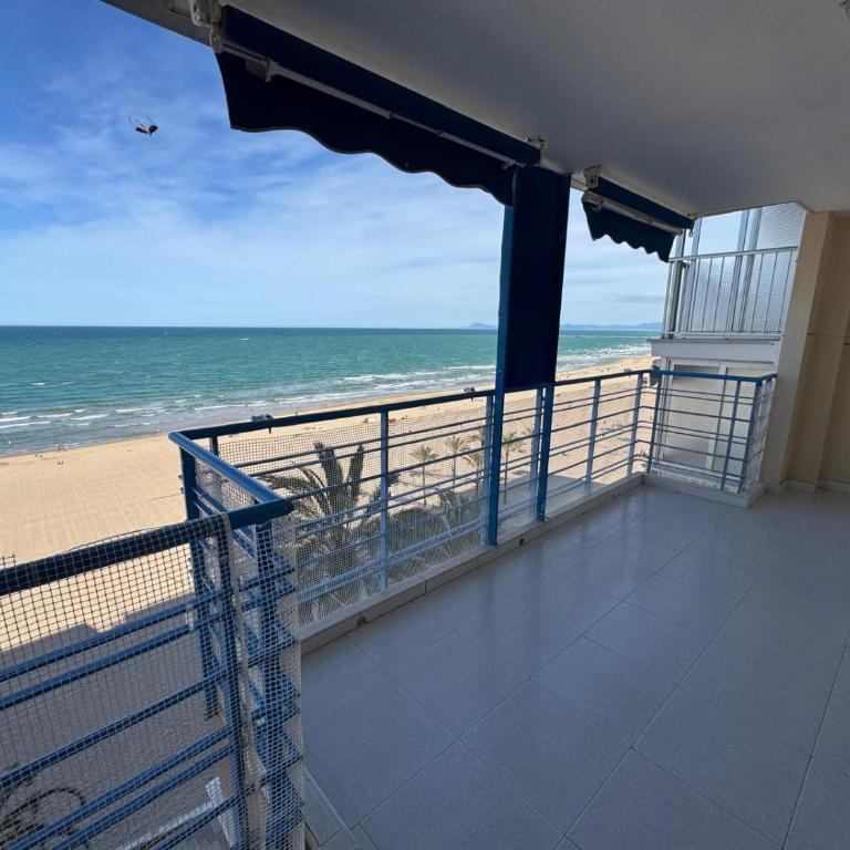 Apartamentos GEMA Primera linea Cullera - Two-Bedroom Apartment with Terrace and Sea View - 15