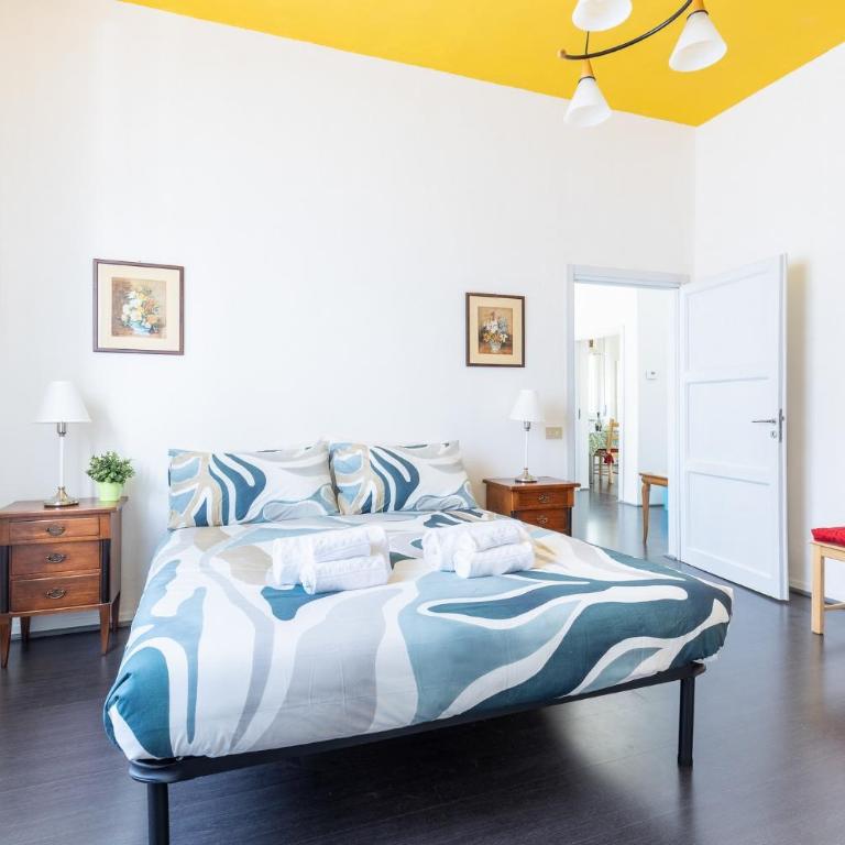 GuestHost - Station Oasis with Parking and Garden - Two-Bedroom Apartment - 13