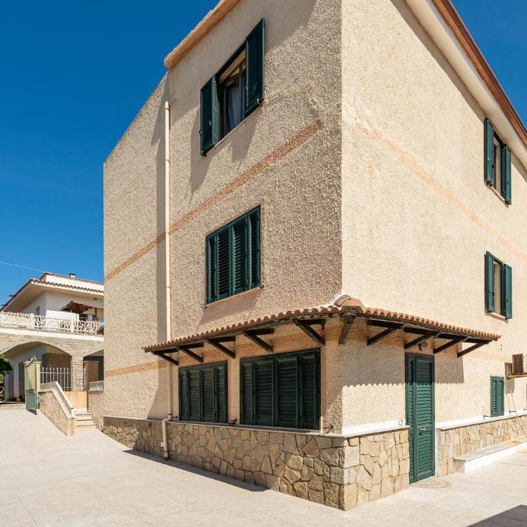 AffittaSardegna - Quadri Tramonto - Appartamento con 3 Camere da Letto - 4