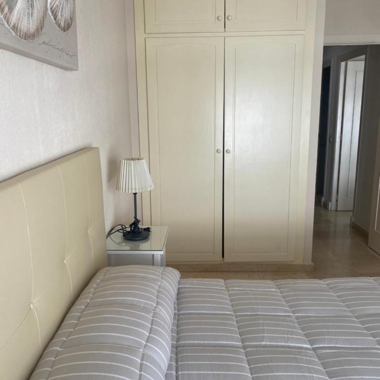 Espacioso apartamento en Barbate con Wifi - Apartamento de 3 dormitorios - 16