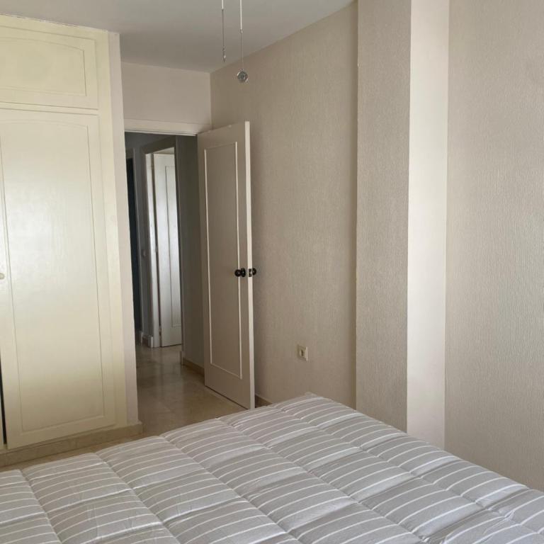Espacioso apartamento en Barbate con Wifi - Apartamento de 3 dormitorios - 17