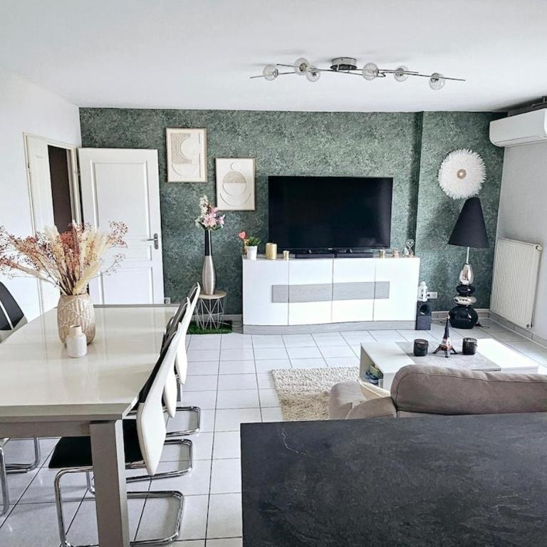 Appartement entier 2 chambres avec terrasse - Appartement 2 Chambres avec Terrasse - 1