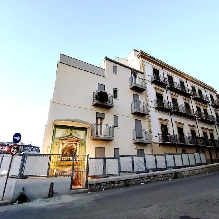 QASA apartment with terrace, Palermo center - One-Bedroom Apartment - 9