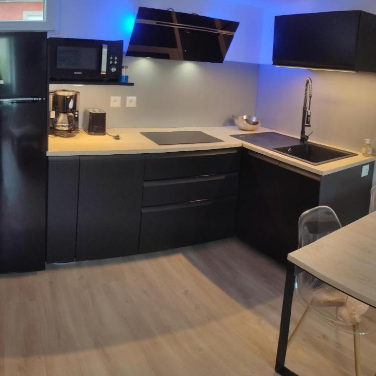 L'Iliade 3 - One-Bedroom Apartment - 2