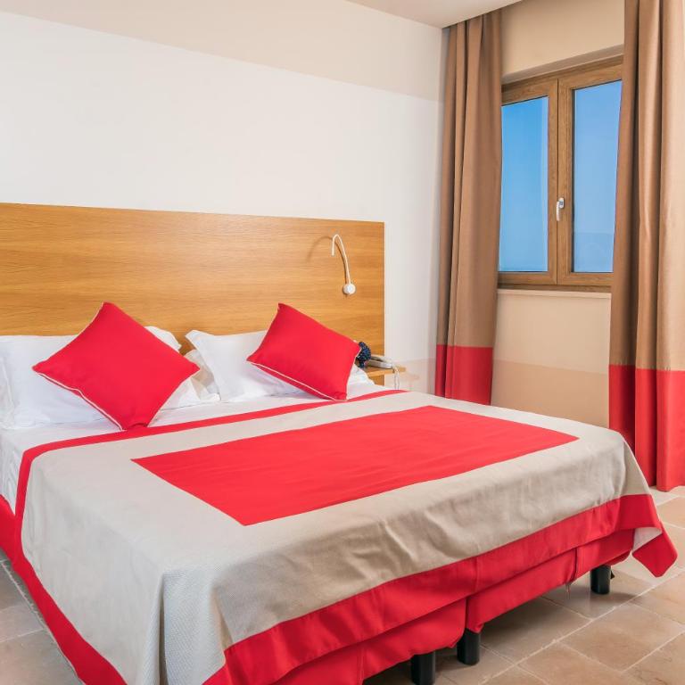 Maison Montechiaro - Double Room with Sea View - 10