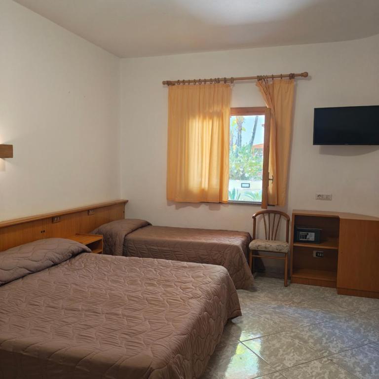 Hotel La Filadelfia - Quadruple Room - 9