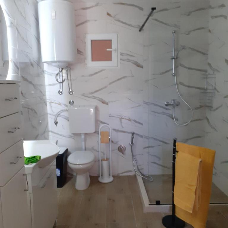 Guest House Cvoro - Double Room with Shared Bathroom - 7