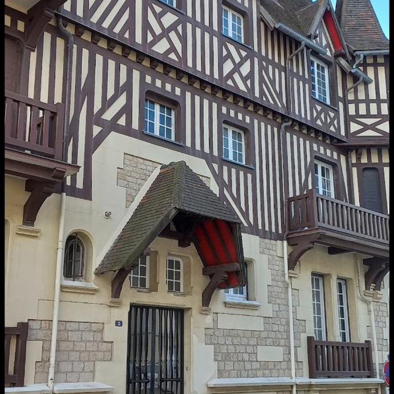 Aperçu mer - Cœur de Cabourg - Plage à 2 min - 2 à 4 pers - Apartment mit 1 Schlafzimmer - 11