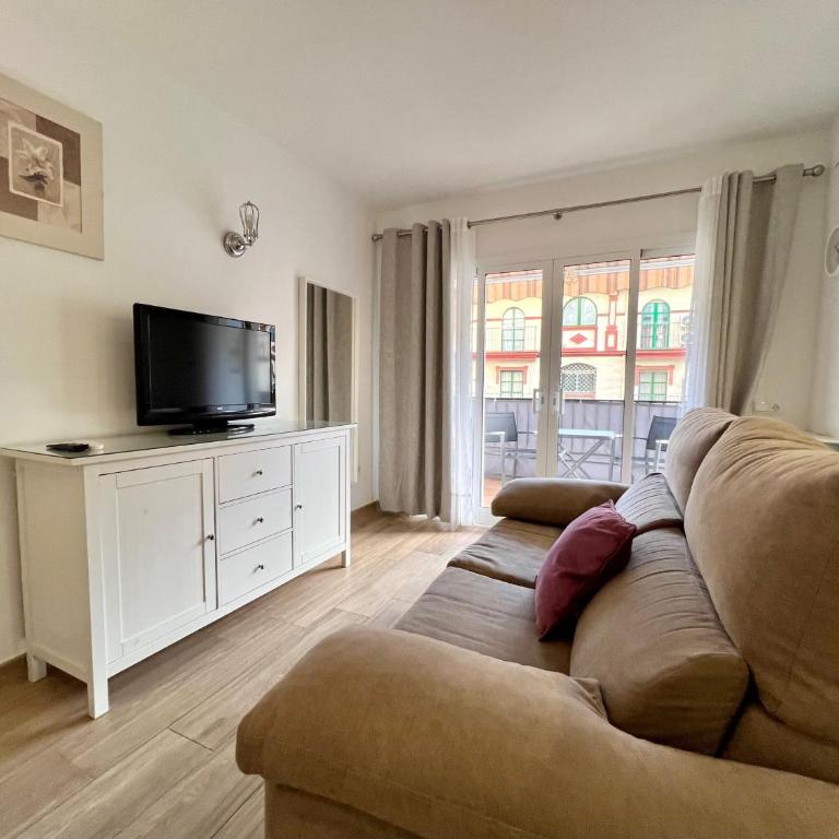 Urban Bay City Center & Beach Apartment - Apartamento de 1 dormitorio con terraza - 2